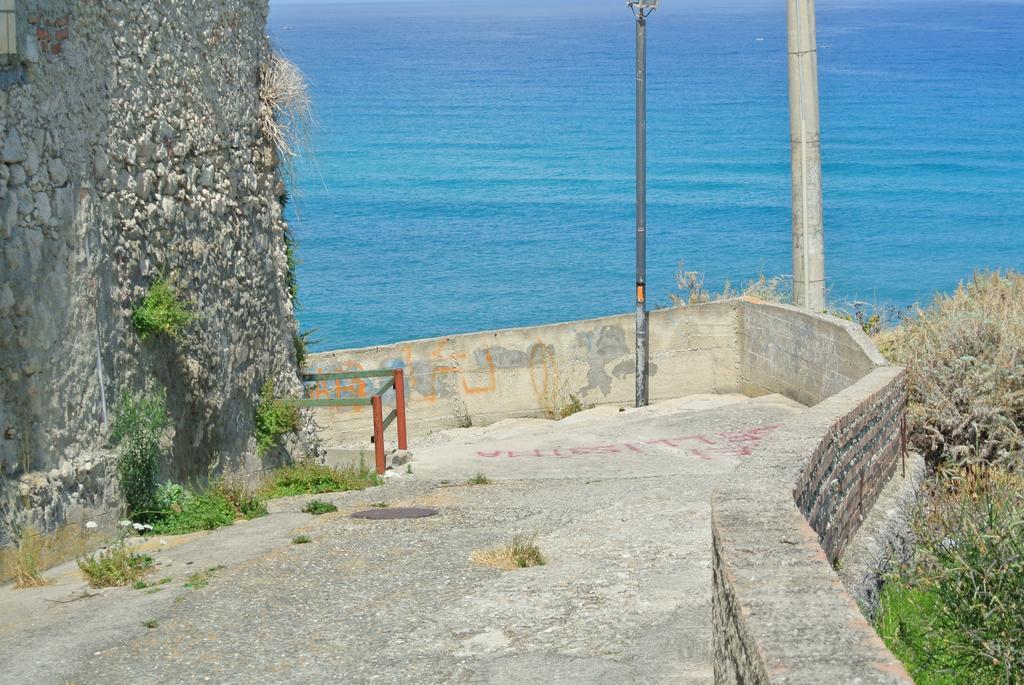特罗佩阿La Perla Del Tirreno住宿加早餐旅馆 外观 照片
